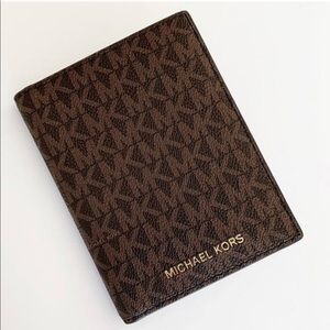 Michael Kors Bedford Travel Passport Wallet